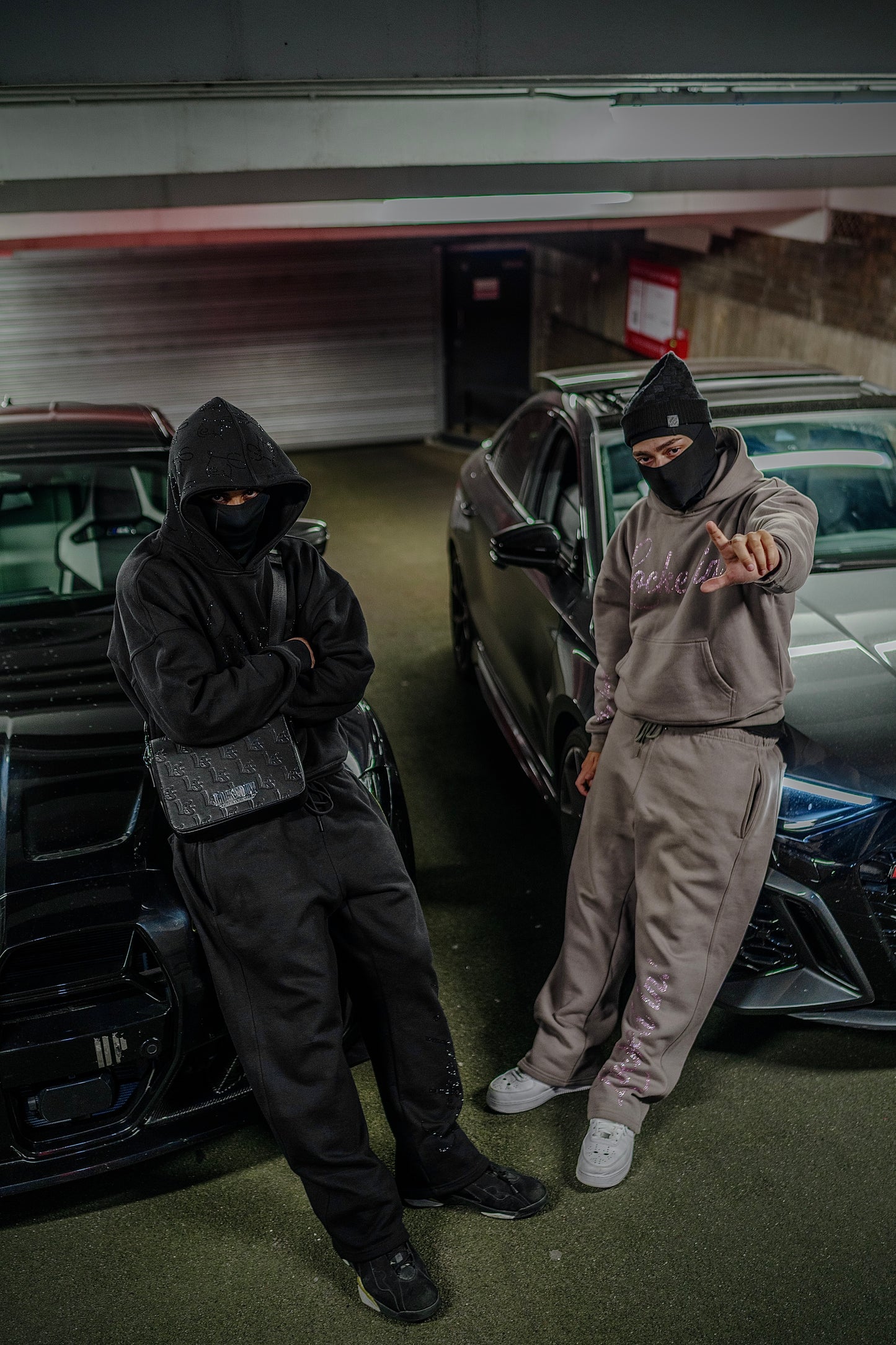 TRIPLE BLACK RELAXED VVS TRACKSUIT