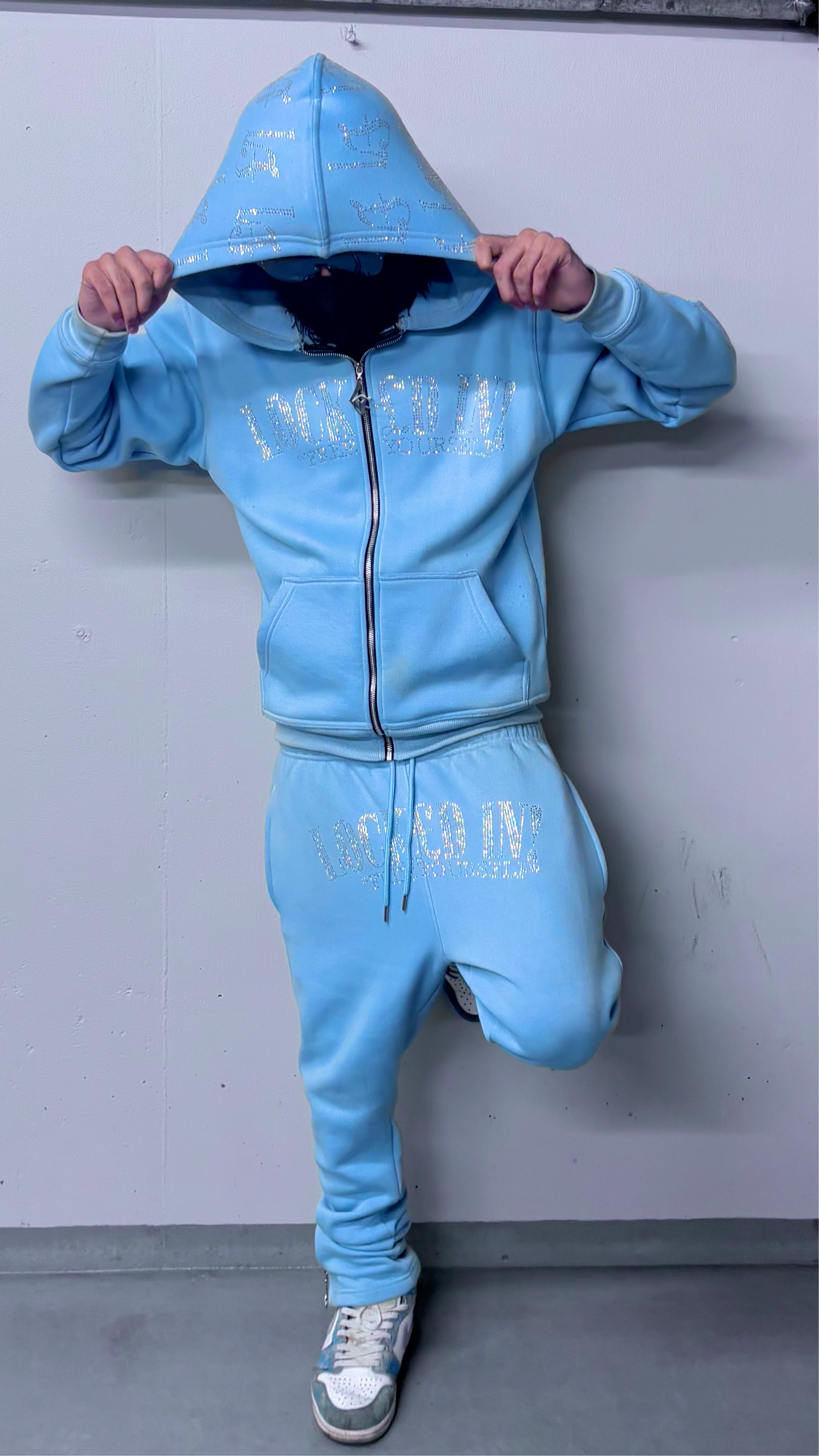 LOCK£D IN! BABY BLUE VVS ZIP TRACKSUIT